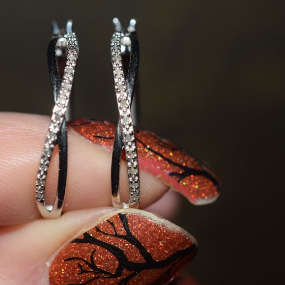 Sterling Silver Genuine Diamond Ring and Earrings. Ring size 7 - Picture 12 of 13